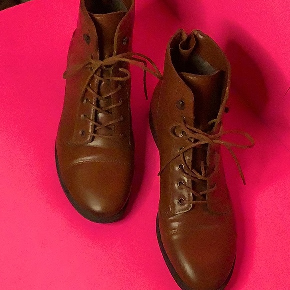 G.H Bass and Co shoes - Picture 2 of 8